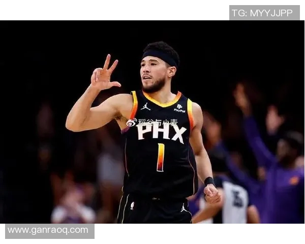 你们也缺真控卫！布克前三场送出17次助攻 出现18个失误