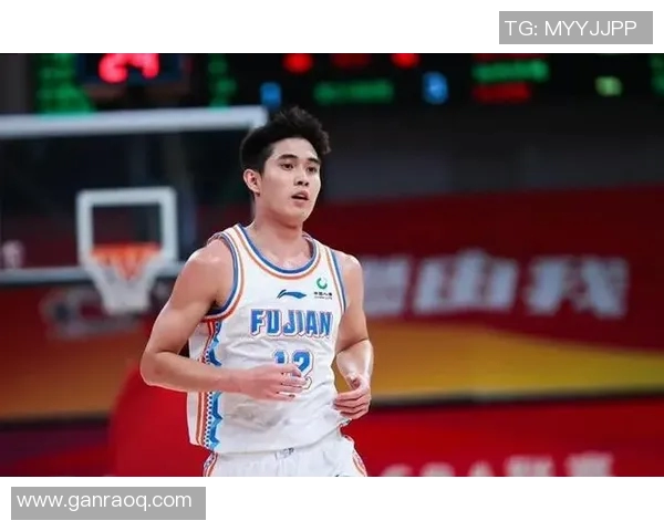 曾凌铉的持球进攻和三分，肉眼可见的涨球！